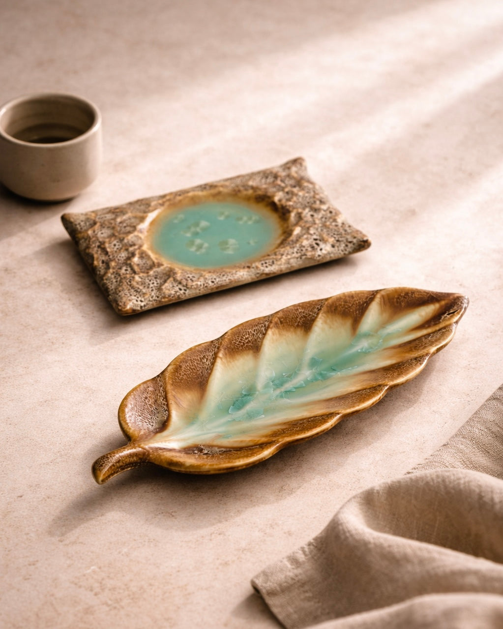 Frosted Dune Leaflet Serving Platter Plus Rectanglular Platter (Set of 2)